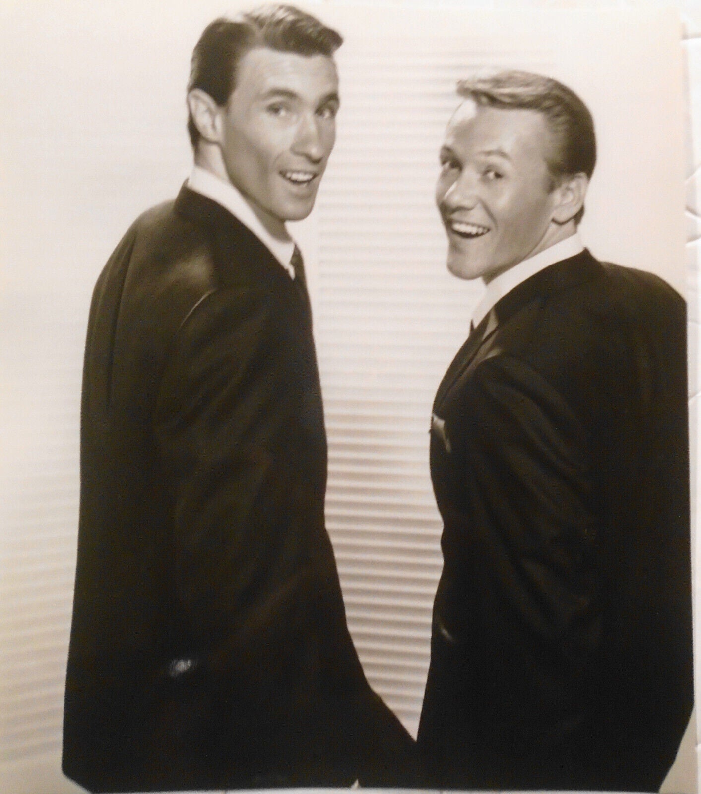 The Righteous Brothers Bill Medley & Bobby Hatfield. 2 Press Photos 8"x10", 1967