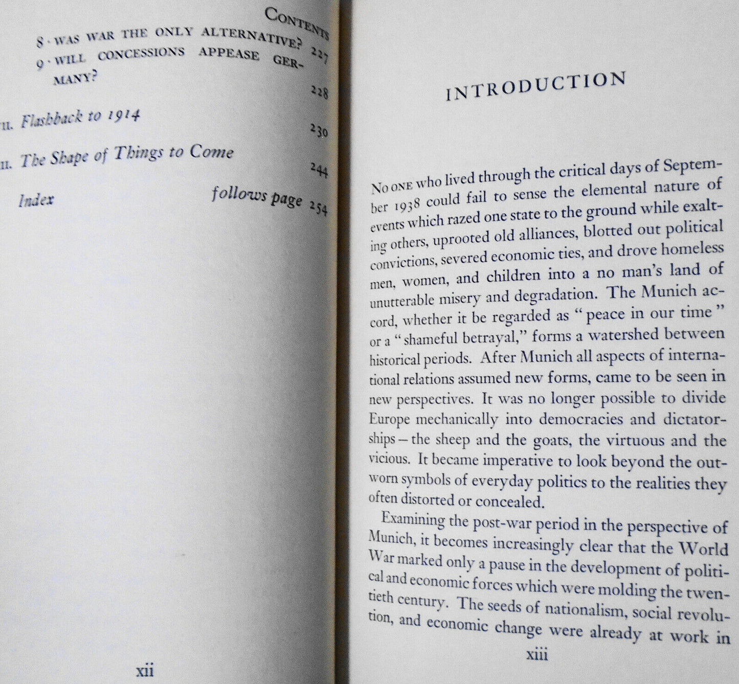 Europe in retreat, by Vera Micheles Dean. SIGNED First edition, 1939