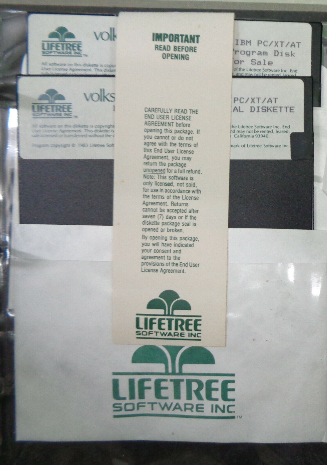 Volkswriter Scientific by Lifetree Software 1984. Science word processor. IBM