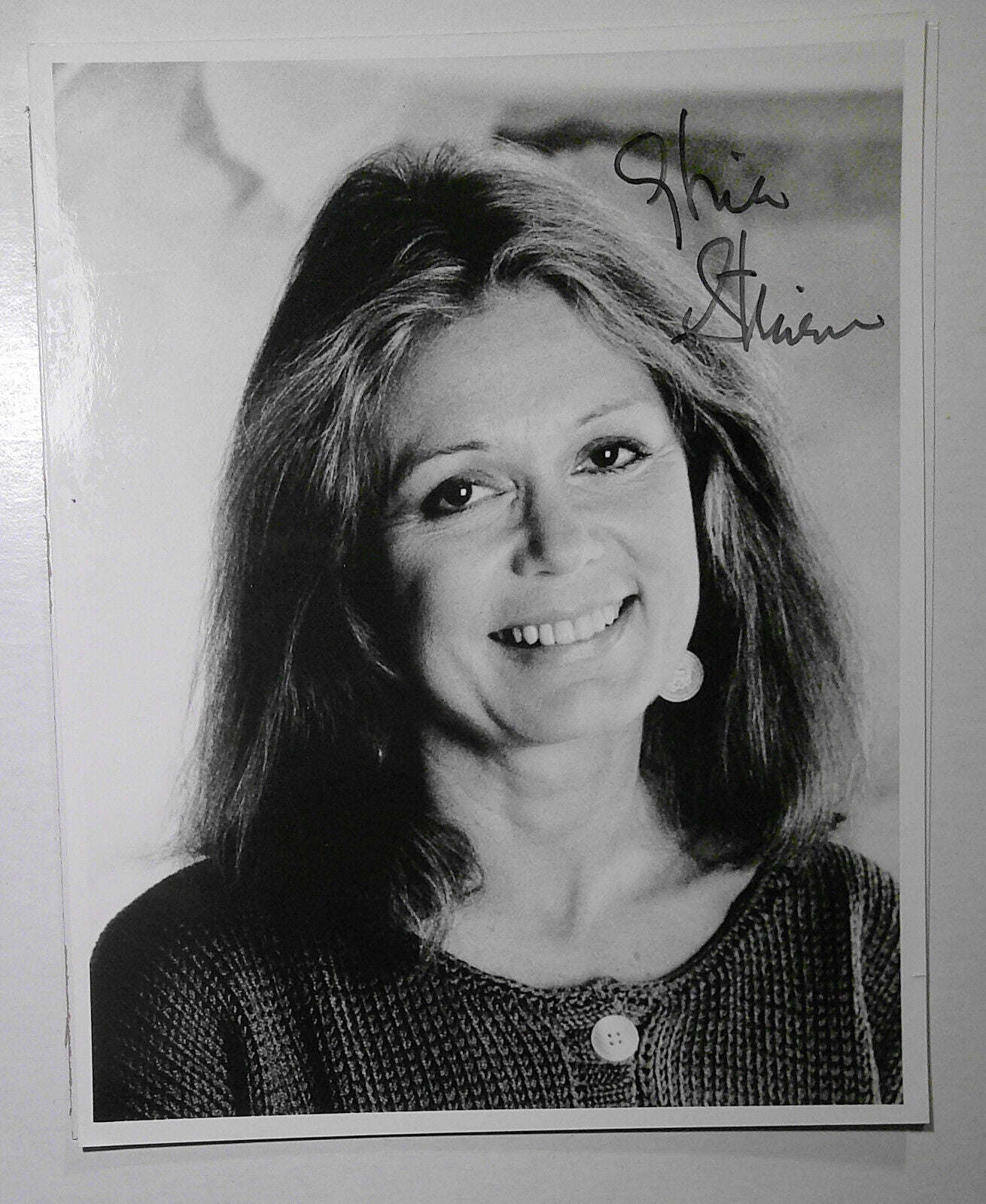 Gloria Steinem SIGNED 8x10 Photo - original