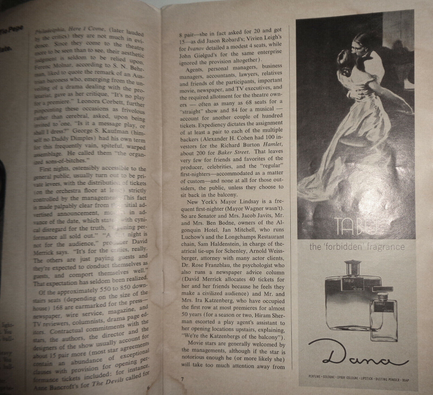 A DELICATE BALANCE - PLAYBILL - OCT 1966 - JESSICA TANDY, HUME CRONYN