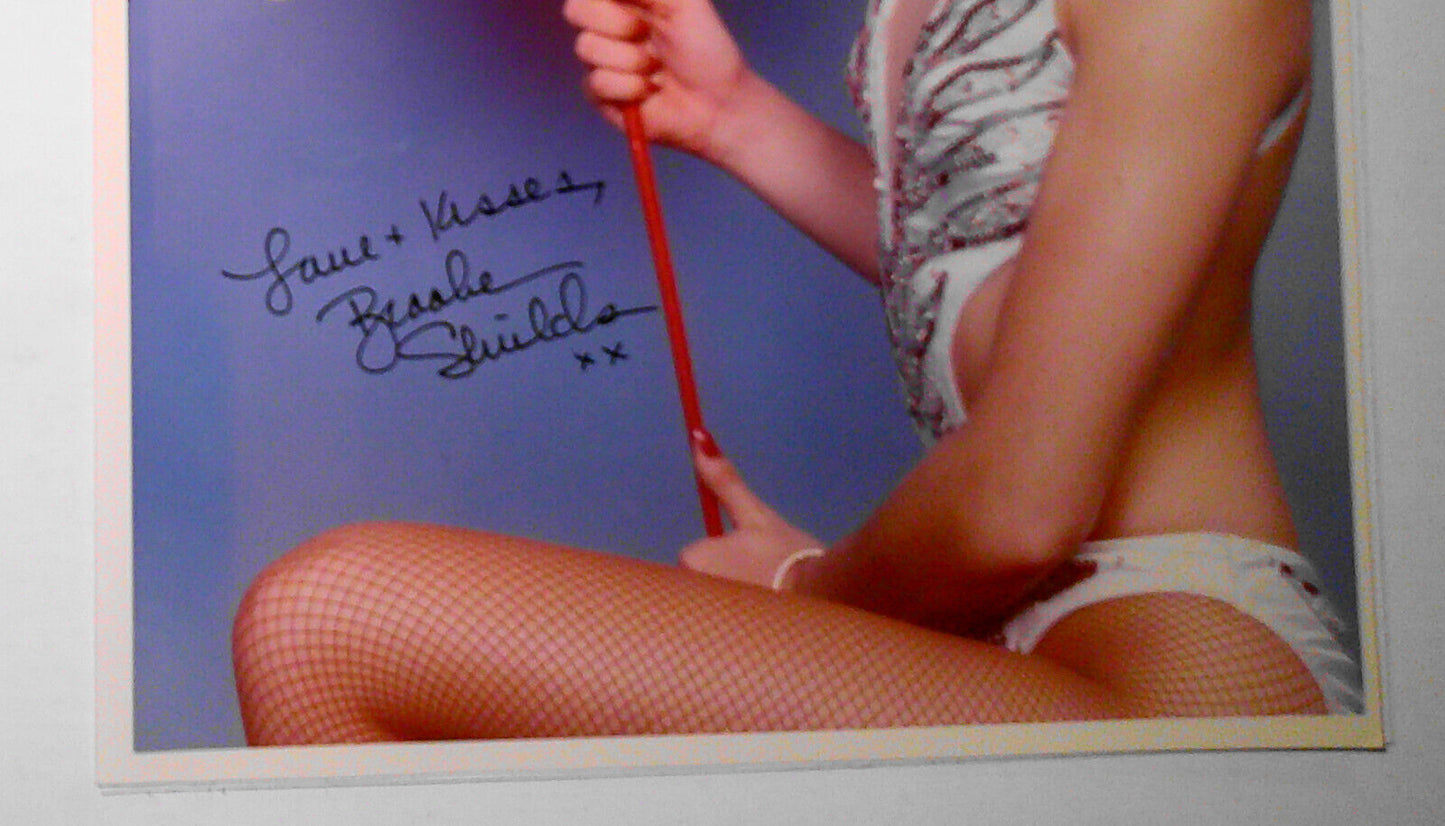 Brooke Shields Signed Photo - Circus of the Stars - 8" x10 " - original