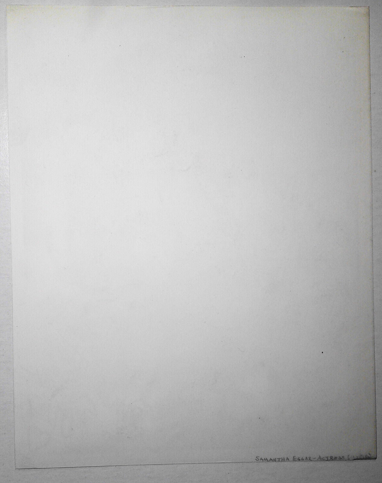 Samantha Eggar original Hand Signed Photo 8" x10 "