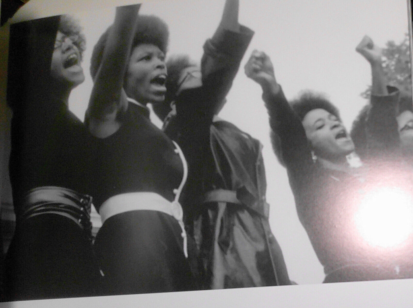Legacy of the Panthers : photographic exhibition 1995. Huey P. Newton Foundation