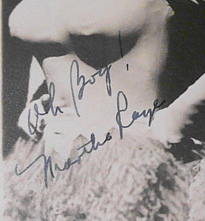 Martha Raye original SIGNED Photo 7"x5"