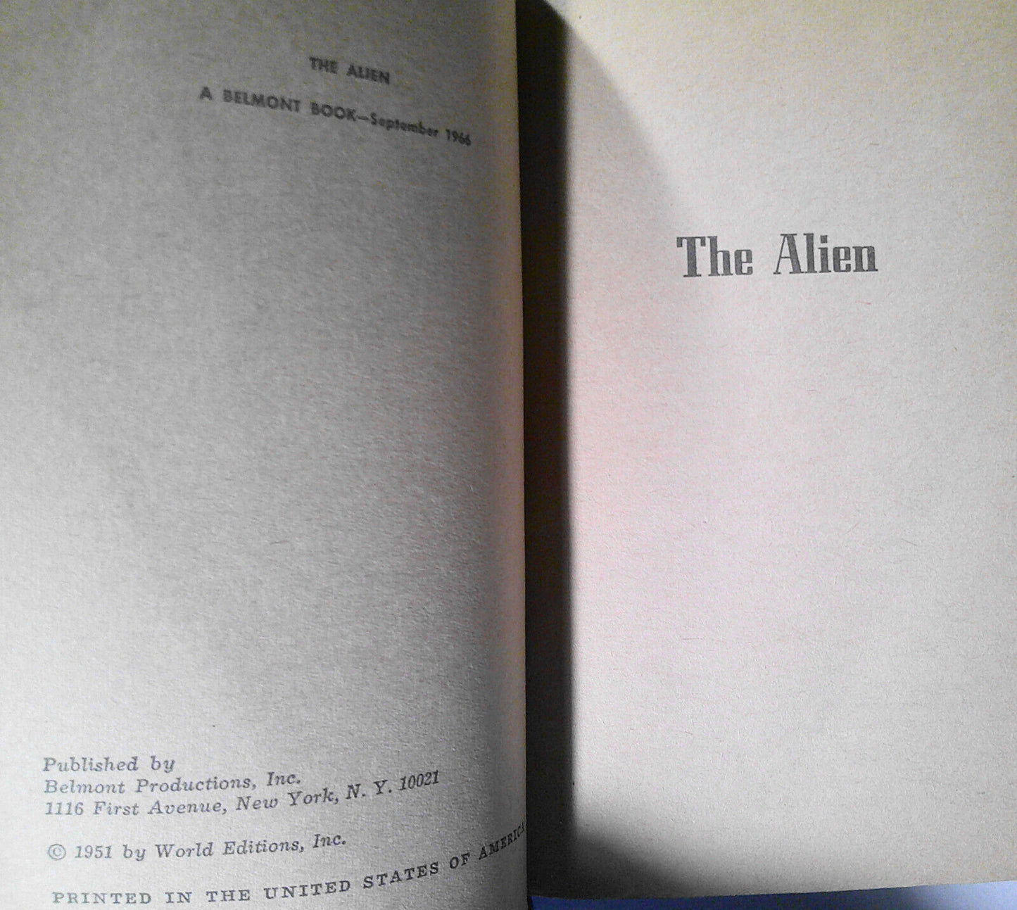 4 science fiction paperbacks: City, Alien, What Mad Universe, Flying Sorcerers