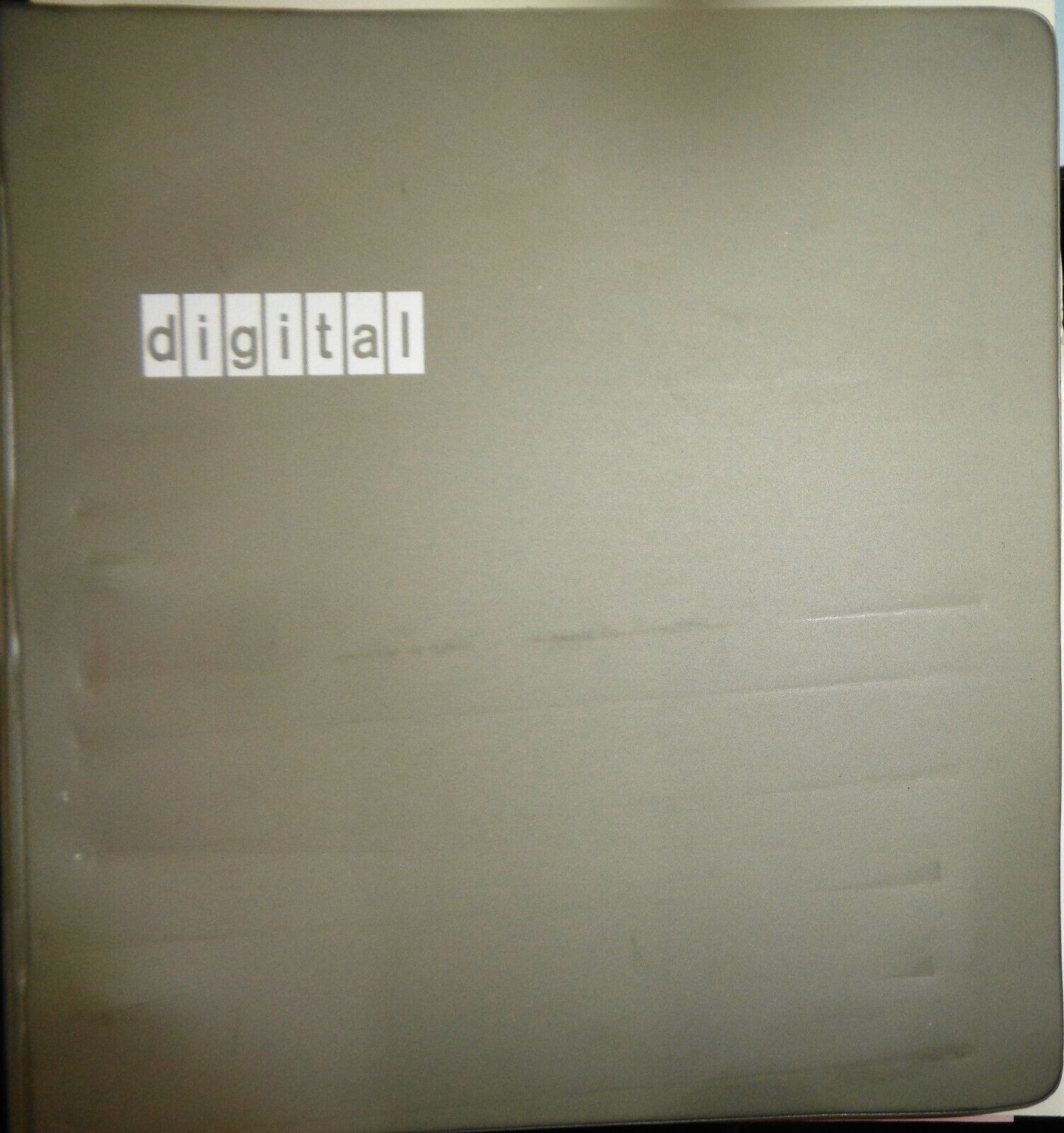 VMS Utilities and commands I student workbook - 1988 Digital Equipment Corp.