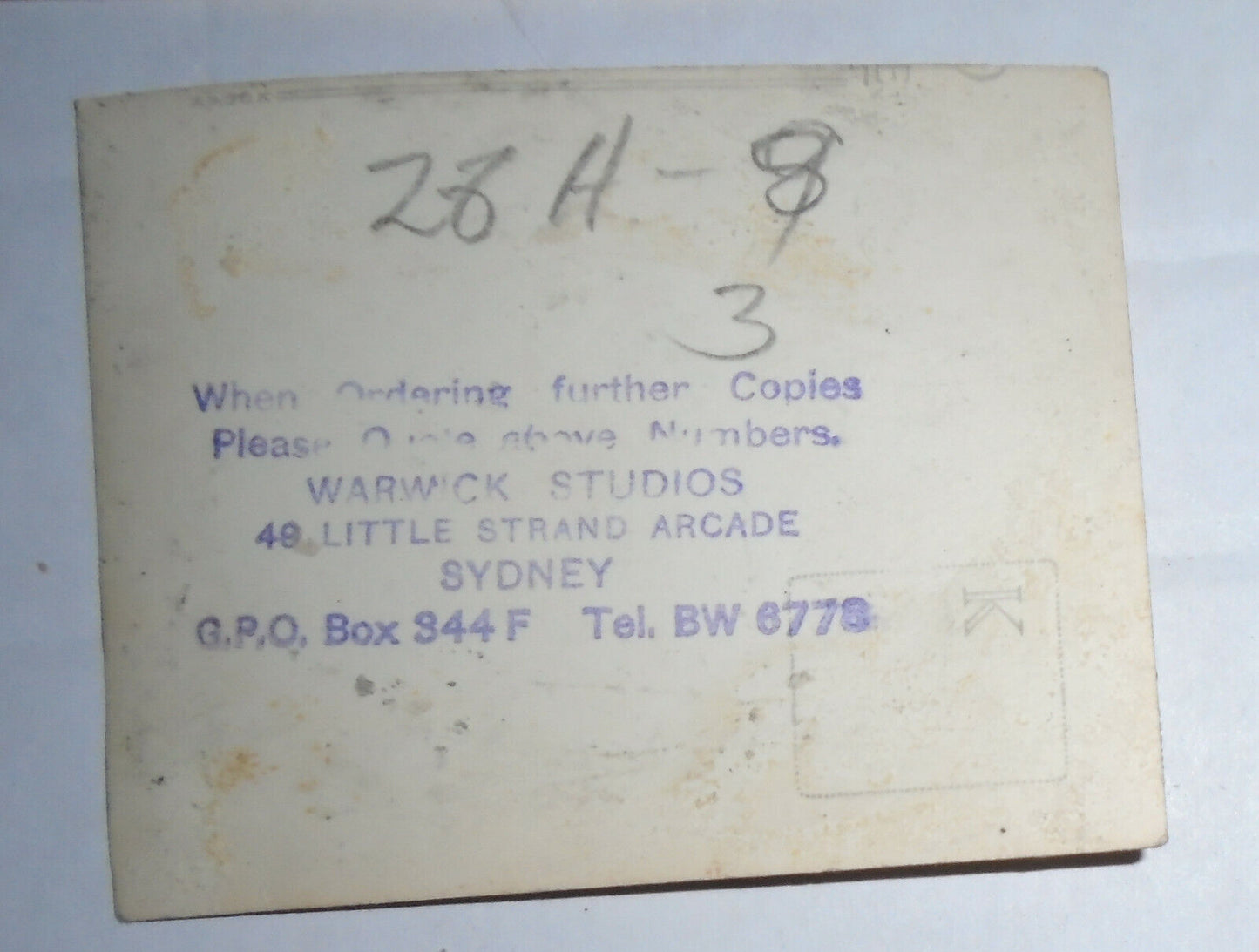 American soldier from Queens in Australia 1940's (WWII) - 8 original photos.