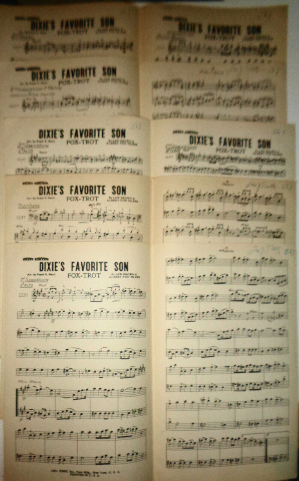 Dixie's favorite son by Lew Brown & Blackin' blues by La Porte 1924 - Orchestra
