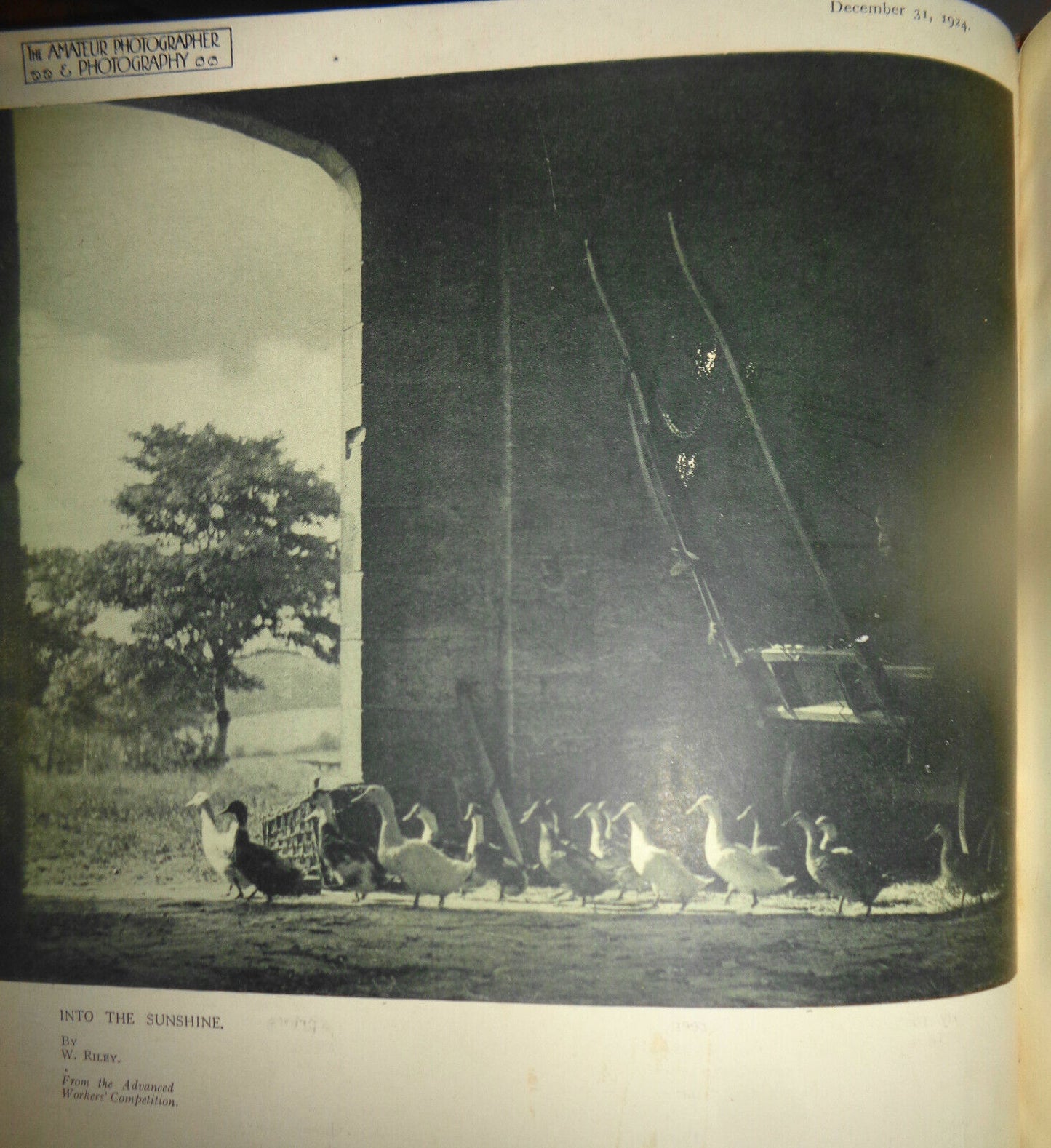 AMATEUR PHOTOGRAPHER & PHOTOGRAPHY, 1923 - 1924. All photos bound volume.