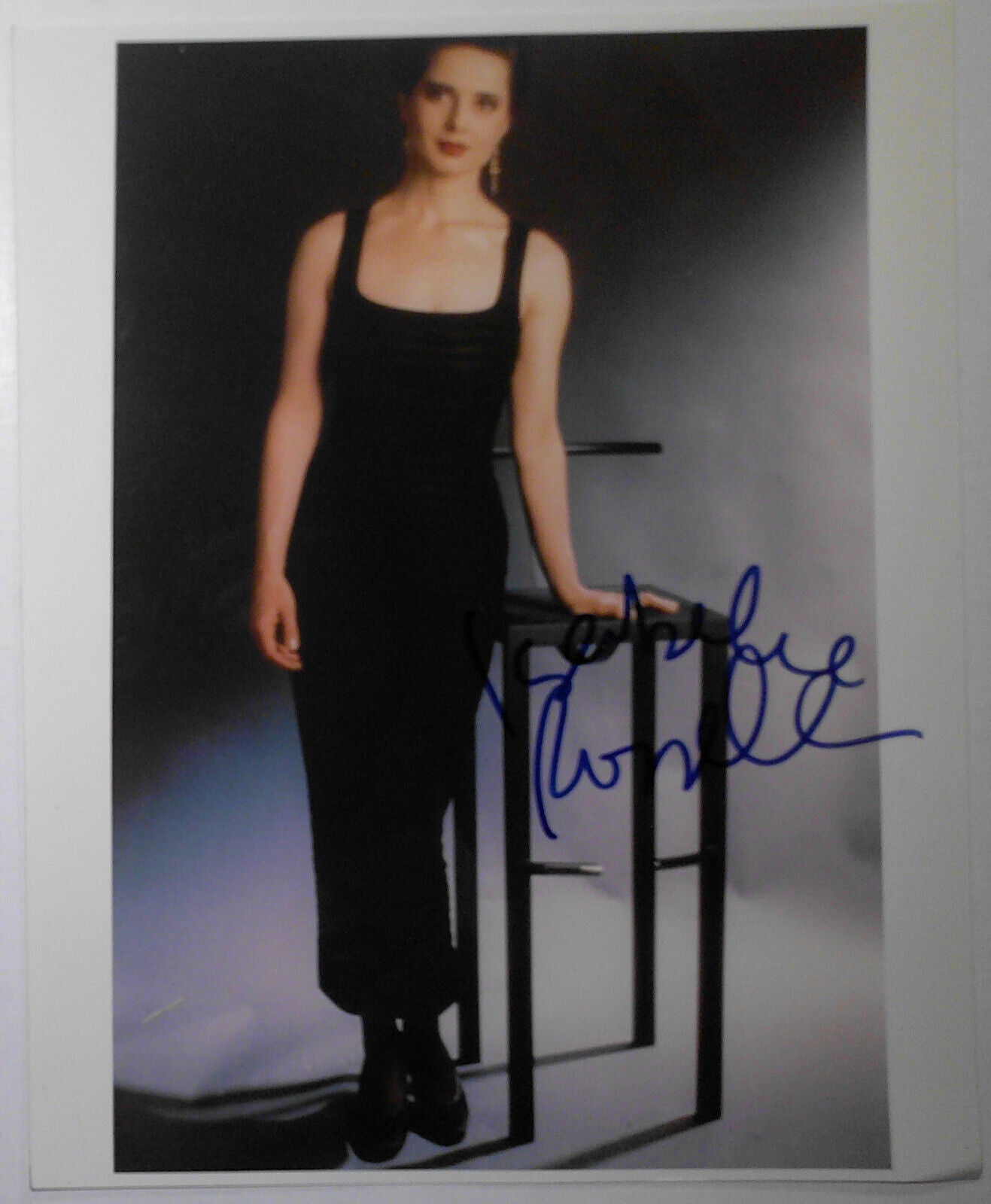 Isabella Rossellini SIGNED 8x10 Photo - original