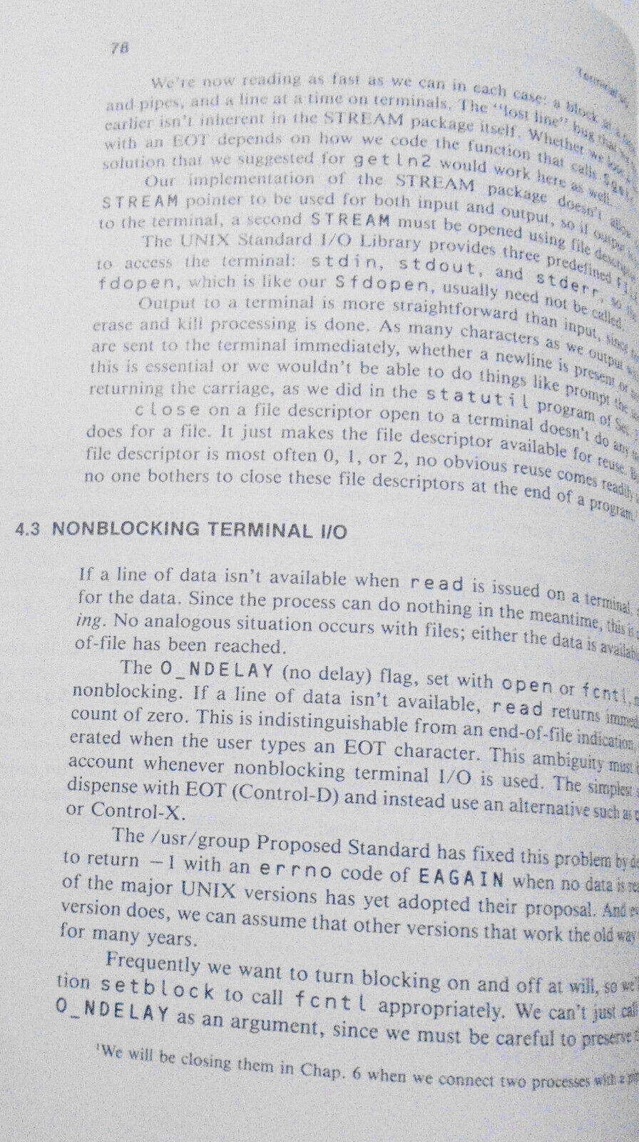 Advanced UNIX Programming, by Marc J. Rochkind. 1985 softcover