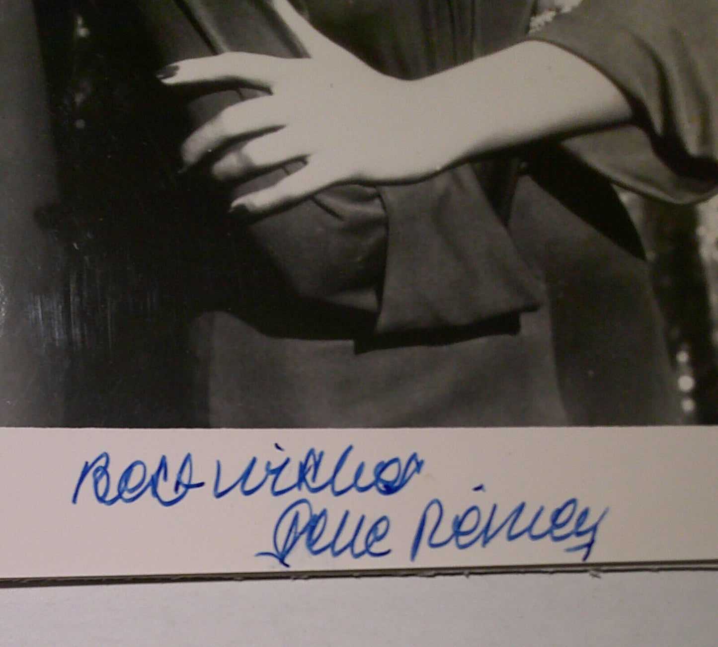 Vintage Gene Tierney  Hand Signed  Photo 8" x10 "