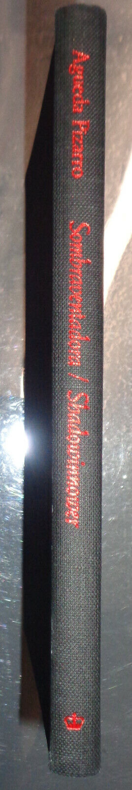 Sombraventadora = Shadowinnower, by Águeda Pizarro. SIGNED First edition 1979