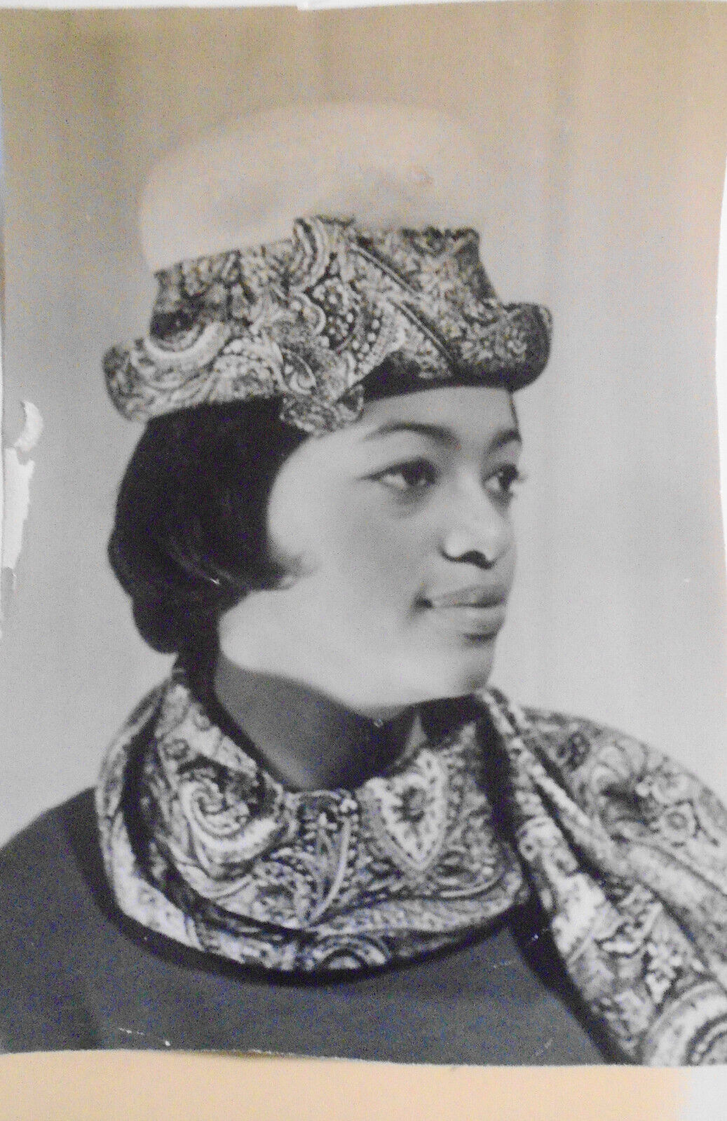 1960s Linda Page hats: 8 original photos. Designs by Coretta Scott King milliner