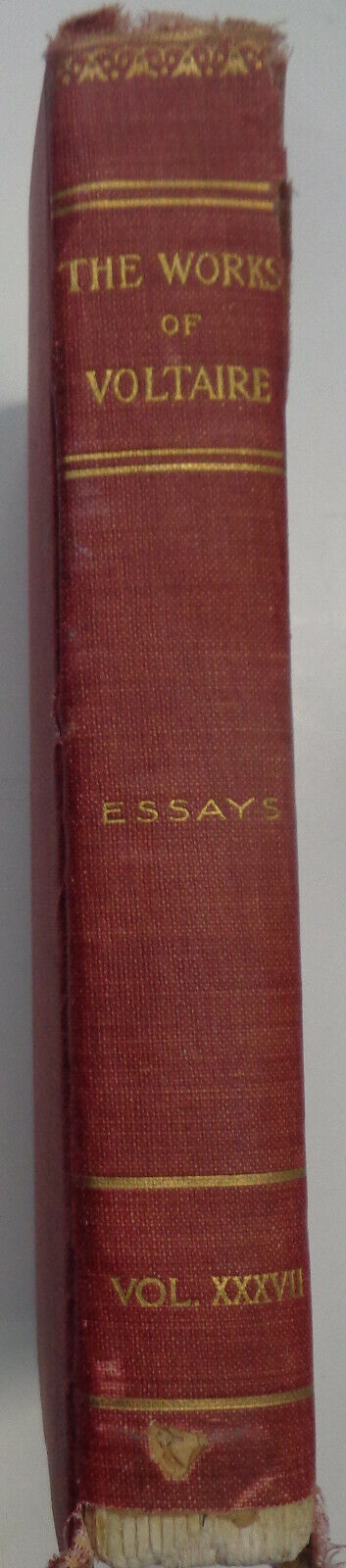 Voltaire - Essays on Literature, Philosophy, Art, History - 1901 Limited edition