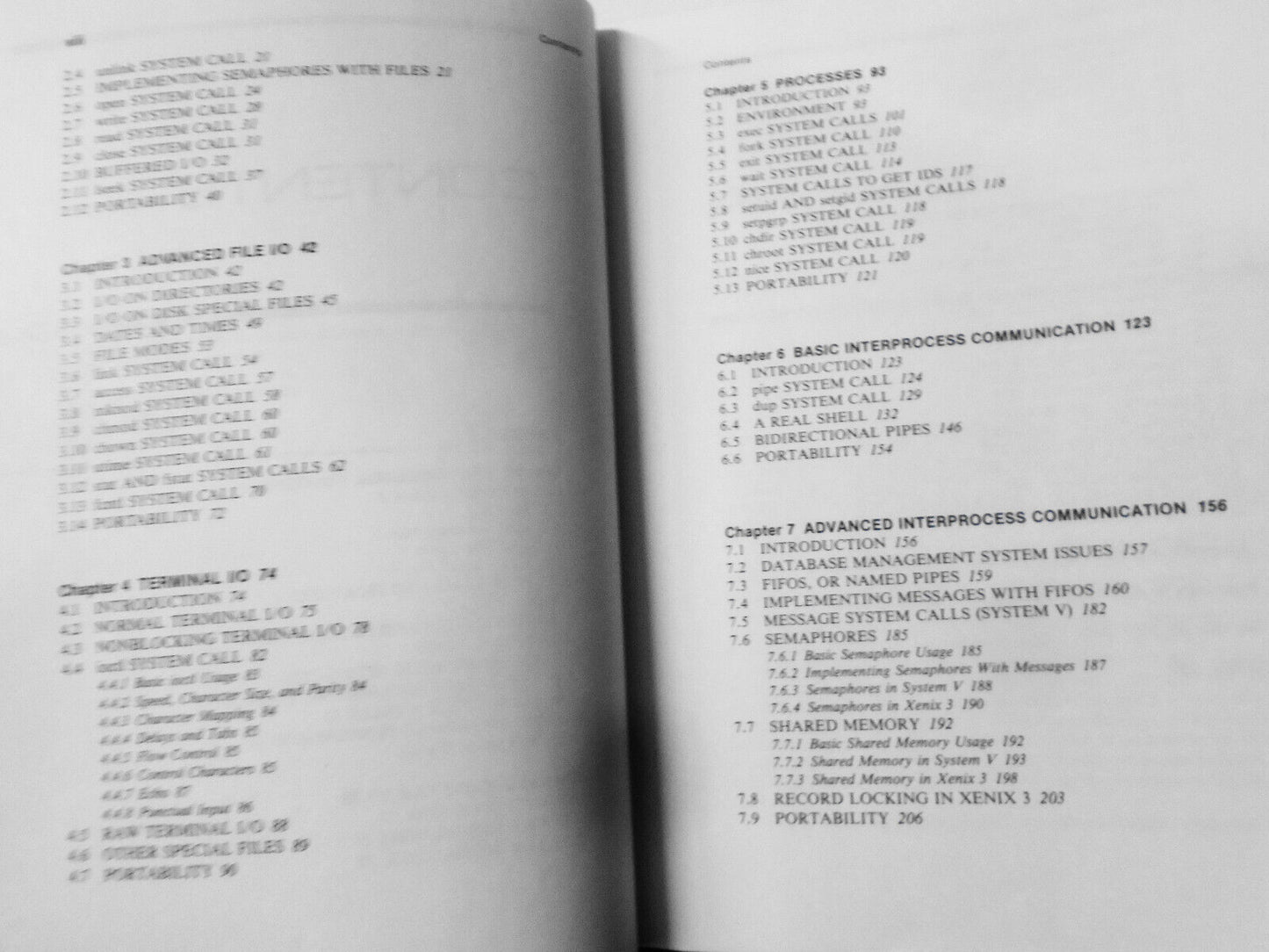 Advanced UNIX Programming, by Marc J. Rochkind. 1985 softcover