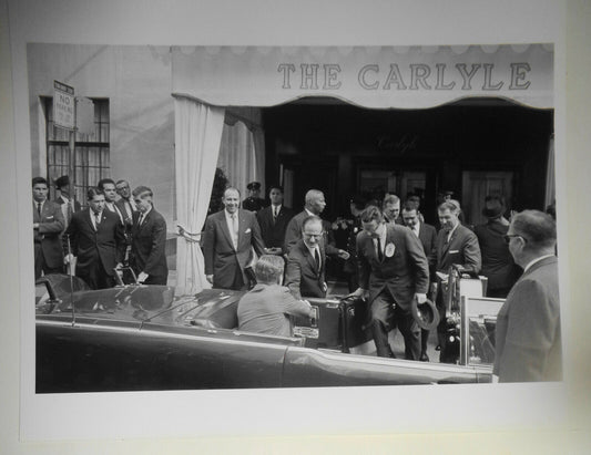 1962 President Kennedy Photo: New York City -- Morgenthau / Columbus Day Parade