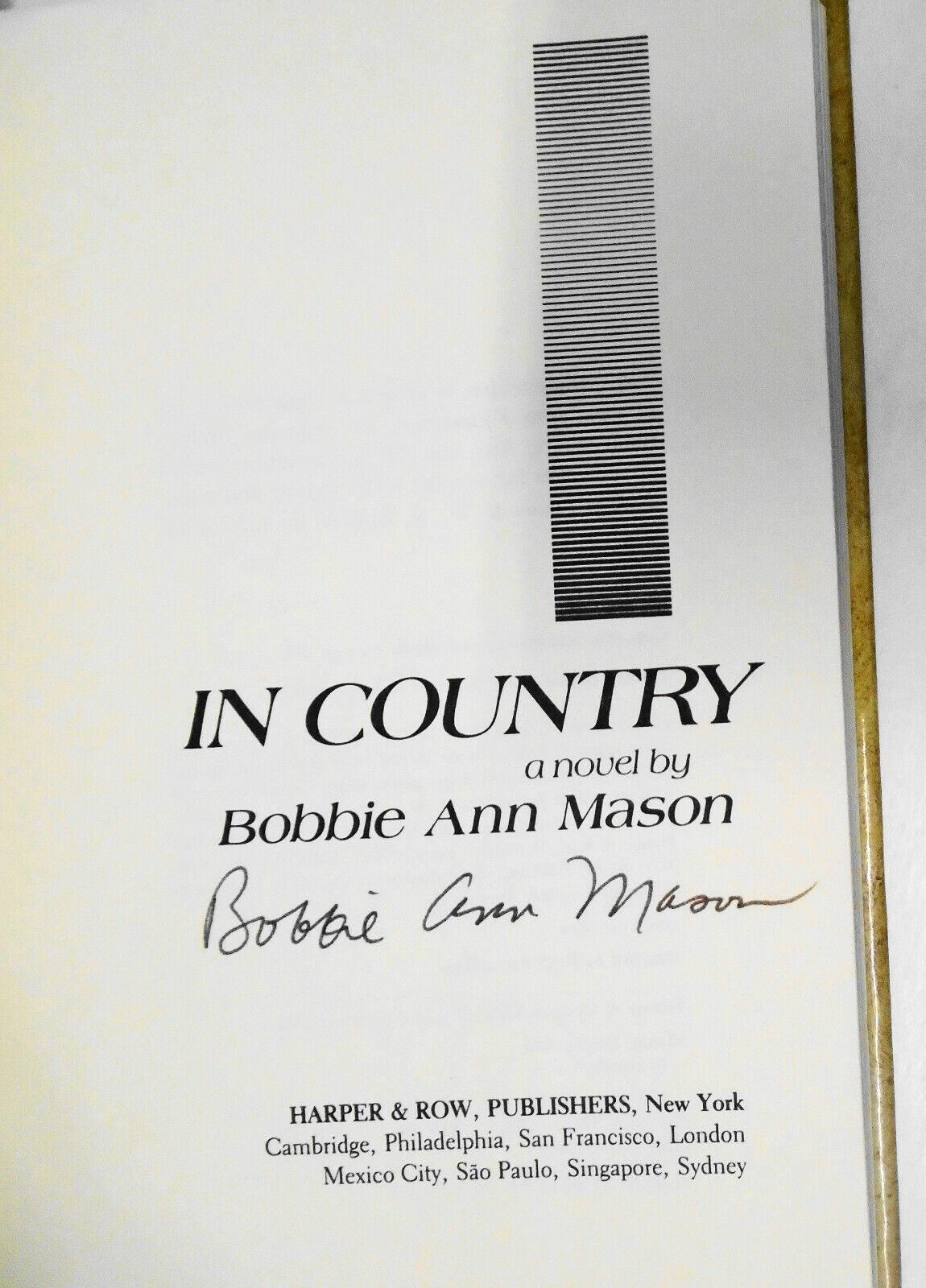 IN COUNTRY by Bobbie Ann Mason SIGNED First Edition, 1st Printing 1985 Fine/Fine