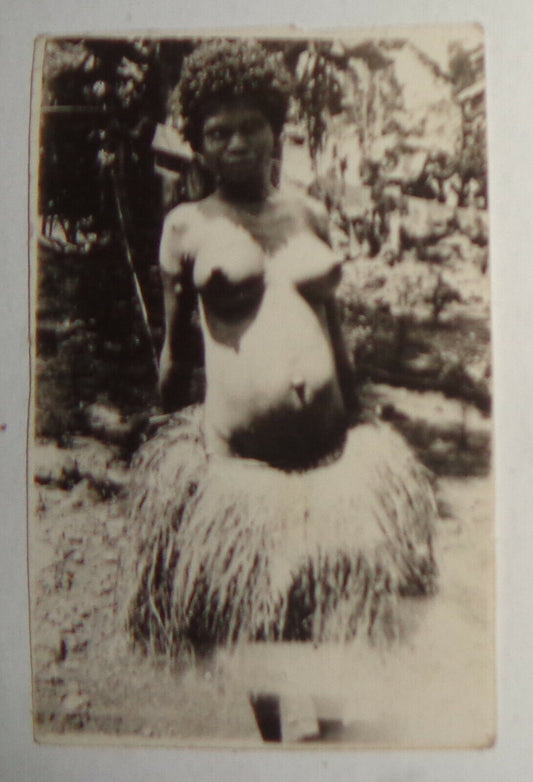 Miss Pom-Pom : Goodenough Island - original photo (1920-1940)