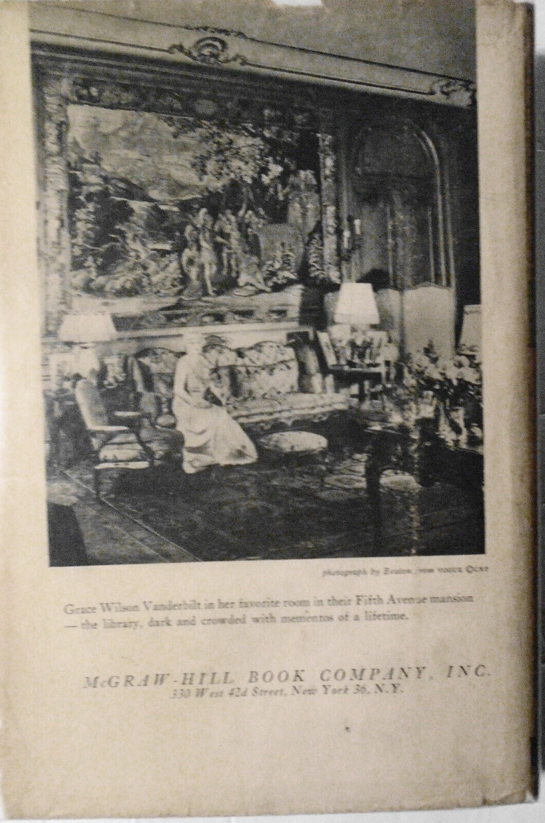 Queen of the Golden Age, by Cornelius Vanderbilt, Jr.. First edition. 1956 HC/DJ