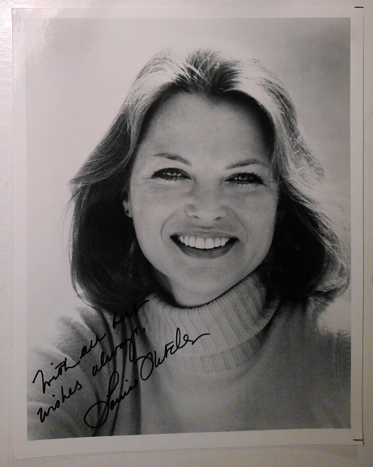 Louise Fletcher original SIGNED Photo 8" x10. [One Flew Over The Cuckoo's Nest].