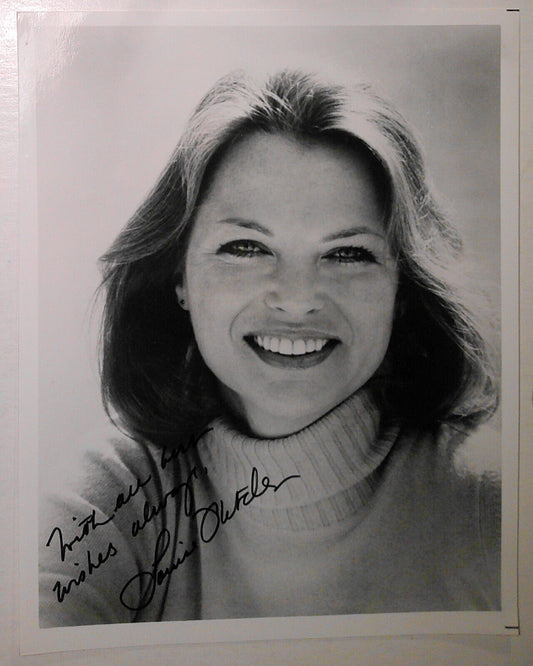 Louise Fletcher original SIGNED Photo 8" x10. [One Flew Over The Cuckoo's Nest].