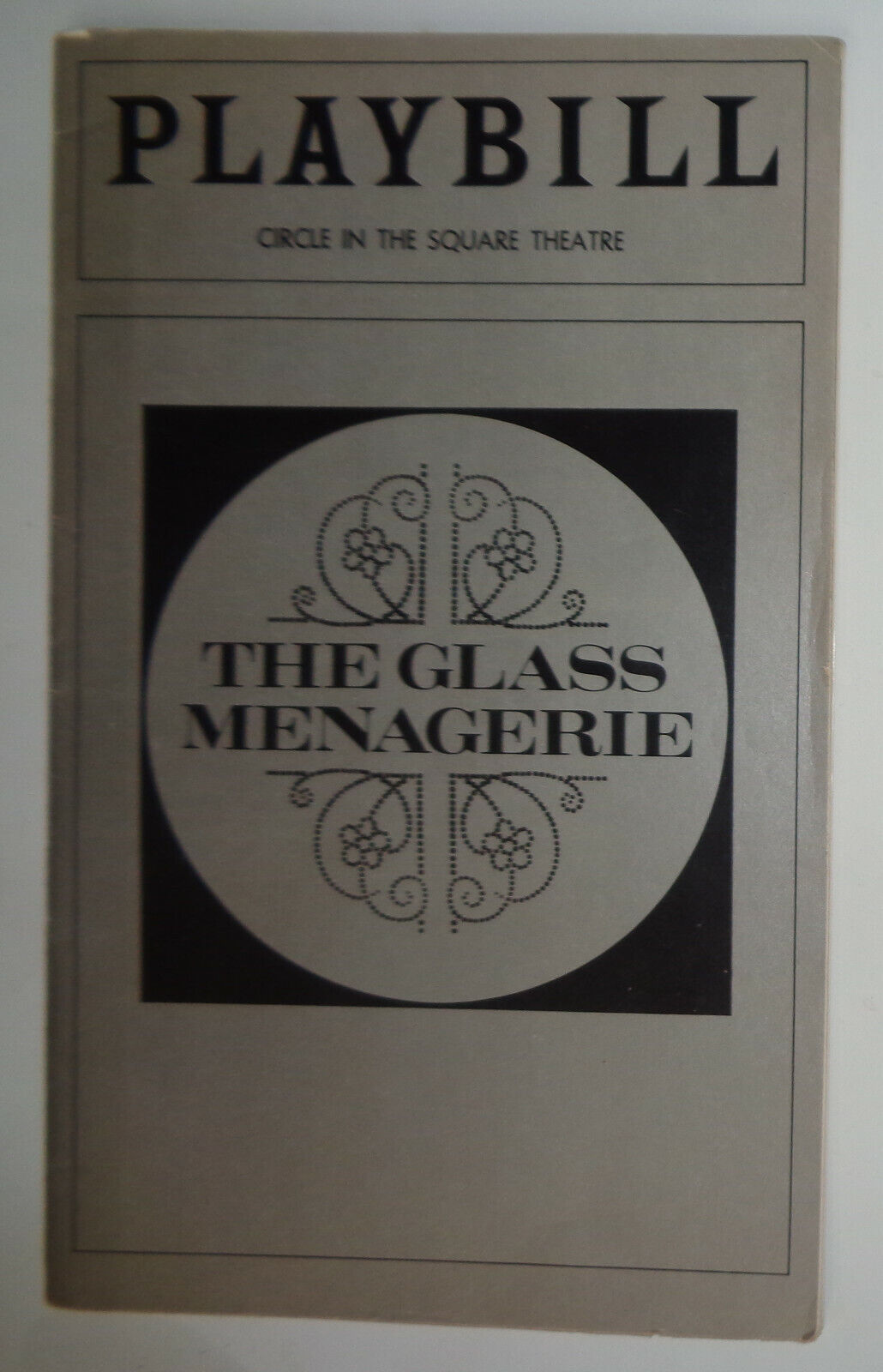 THE GLASS MENAGERIE - PLAYBILL - DECEMBER 1975. Maureen Stapleton, Rip Torn...