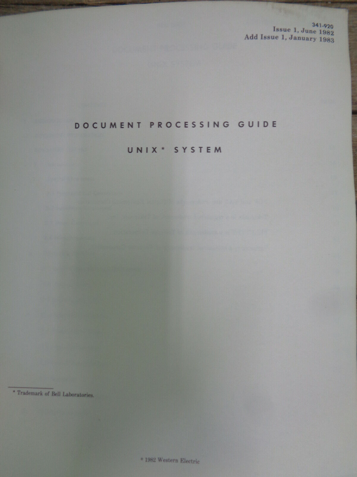 UNIX system - Document processing guide, by Western Electric 1983