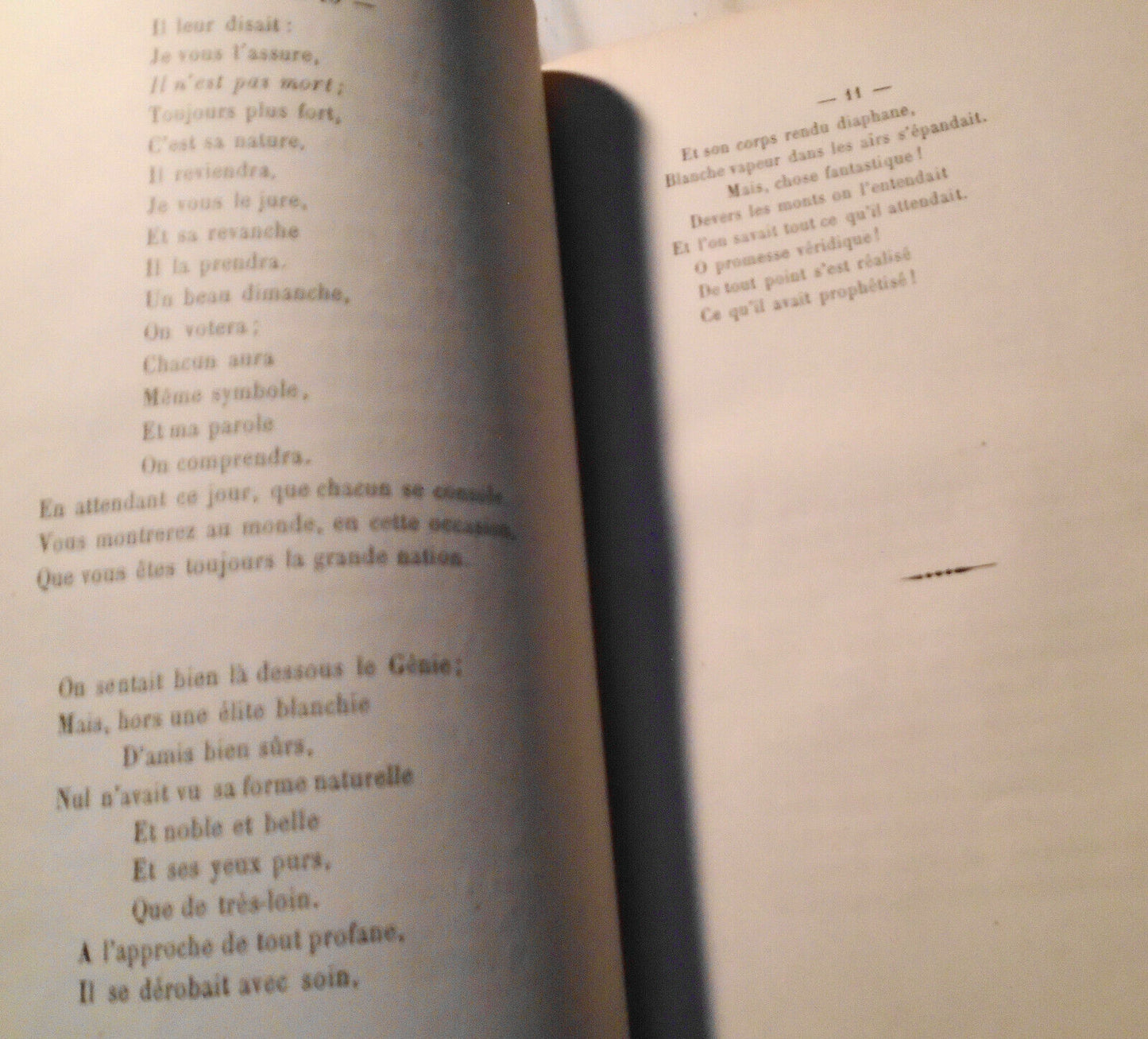 Le Genie des Alpes & 1815 Ode aux Grenoblois, par M. Charbonnel-Salle. 1860