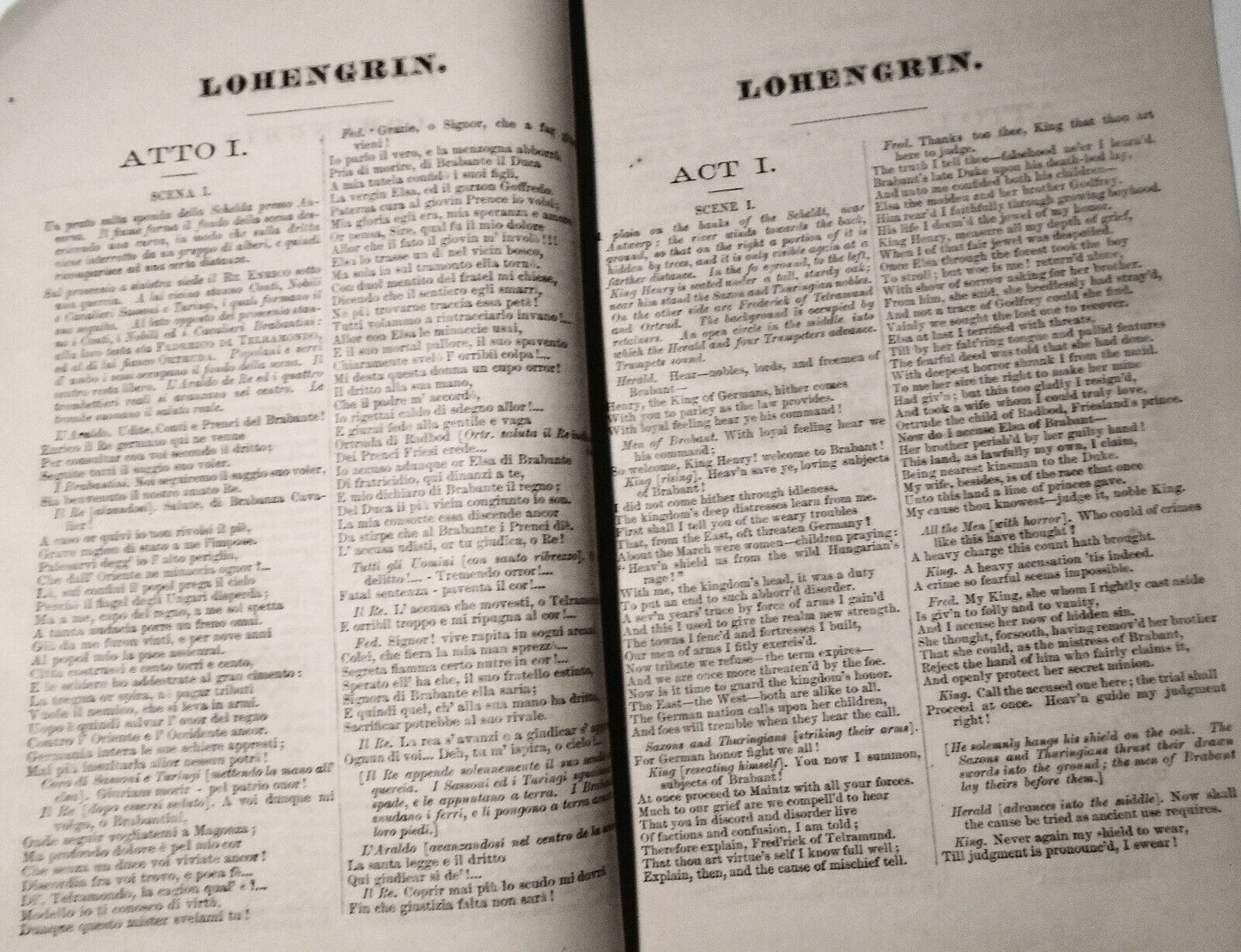 Lohengrin, opera in three acts, by Richard Wagner [1874]. Dual Language