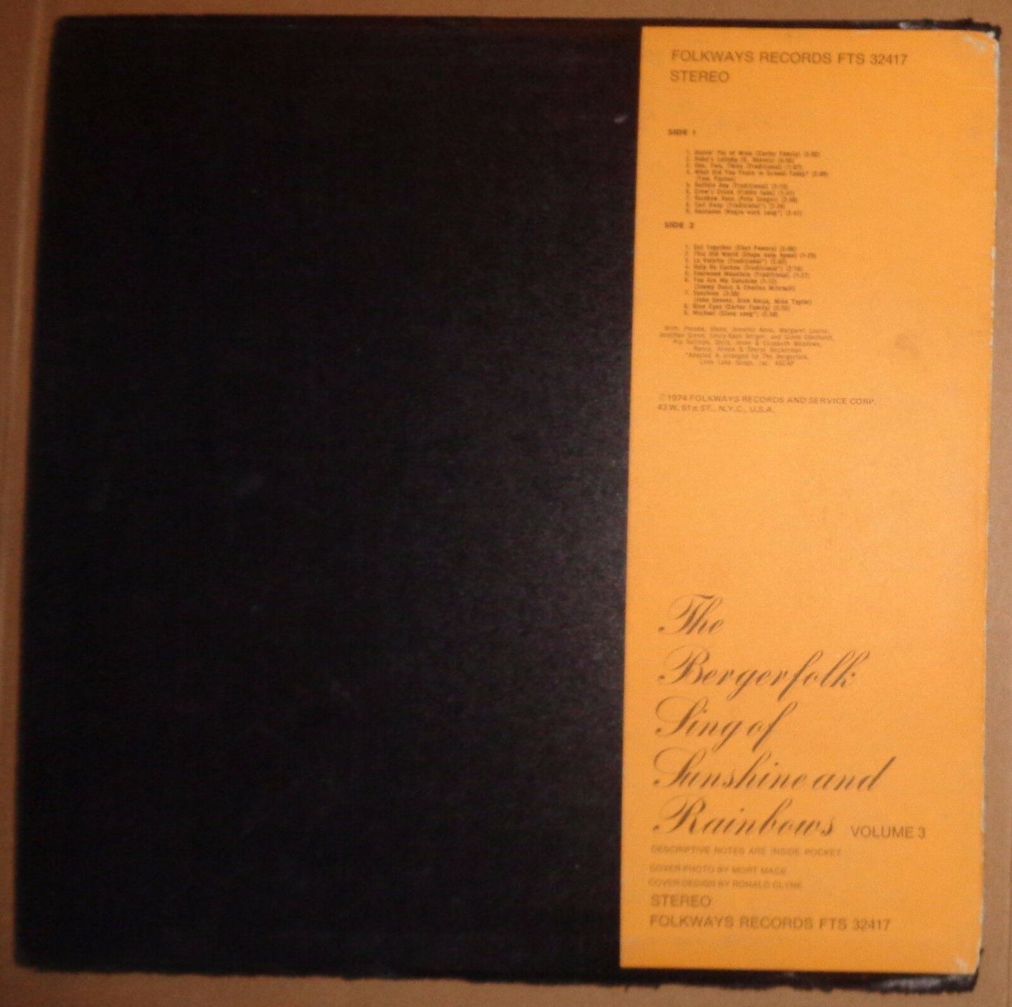 The Bergerfolk Sing of Sunshine and Rainbows - LP - SIGNED by all 6  1974 Orig