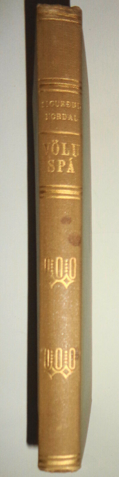 Völuspá, by Sigurður Nordal. 1952. Text in Icelandic. Hardcover.