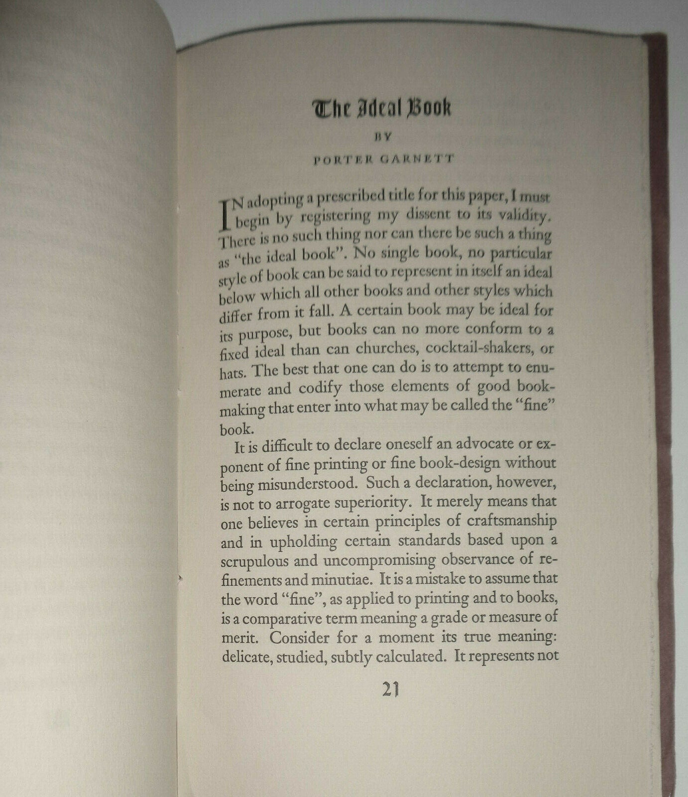 The Ideal Book: two essays jointly awarded the prize.. Limited Edtions Club 1931